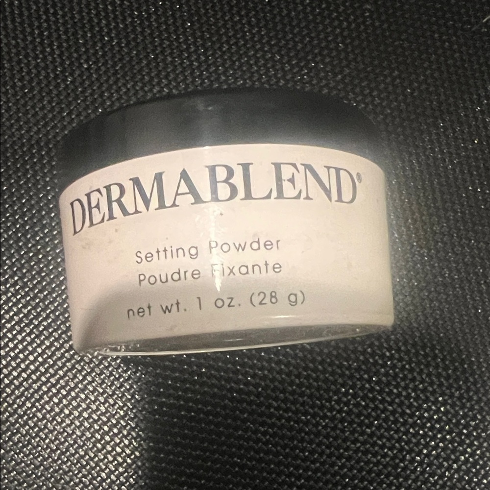 Dermablend Translucent Setting Powder- 1oz